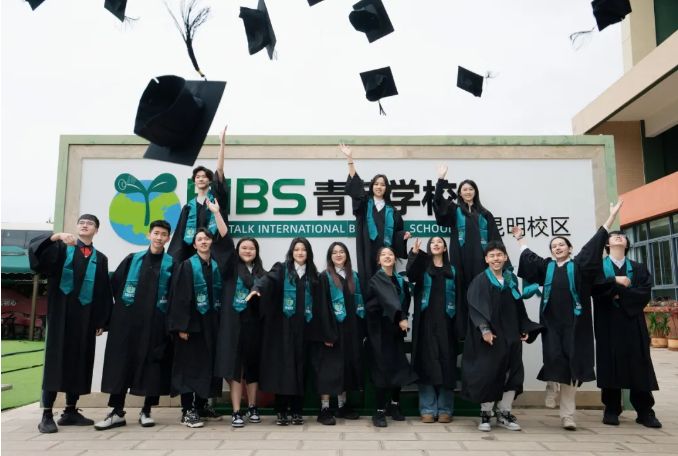 百花齐放！青苗学校昆明校区2024届G12毕业生人均3份Offer！(图3)